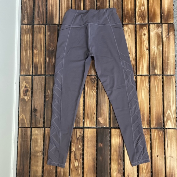 Victoria Sport Lavender High Rise Mesh Details Leggings Size Medium - Picture 3 of 9